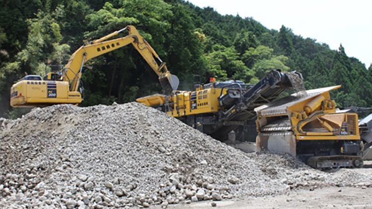 自走式リサイクル機械で広がる工法 BR380JG+BM545Sの稼働事例