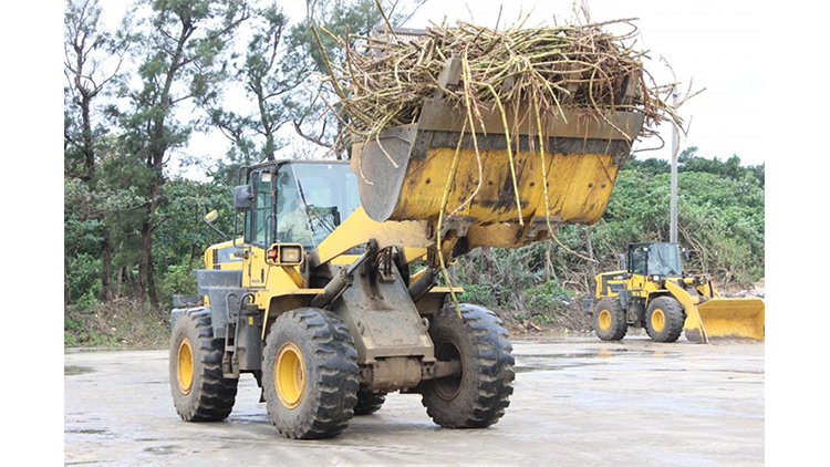 沖縄の主力産業 サトウキビ加工 を支える製糖工場 商品情報 コマツカスタマーサポート株式会社