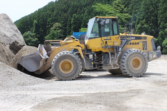 自走式リサイクル機械で広がる工法 BR380JG+BM545Sの稼働事例