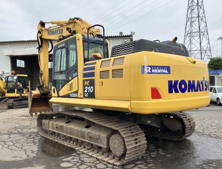 Komatsu PC210LC-11 Excavator